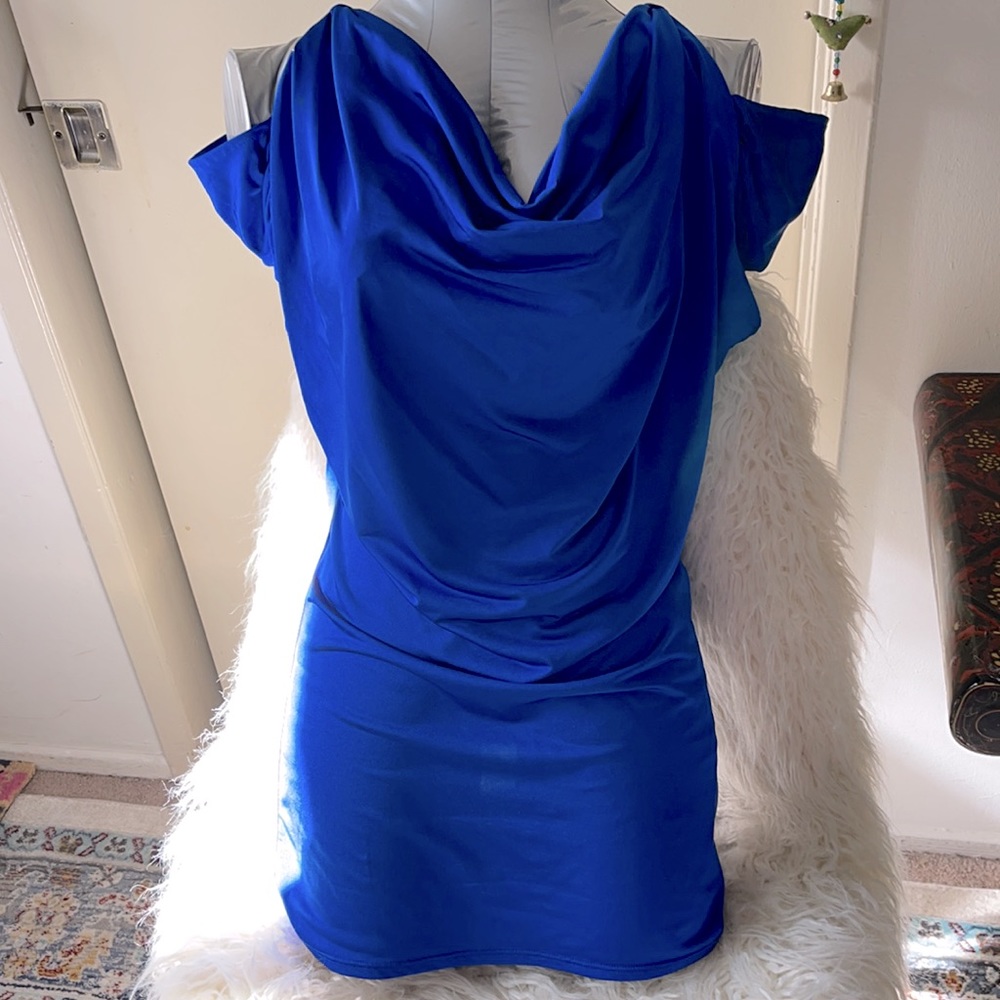 Bebe Cold Shoulder Blue top